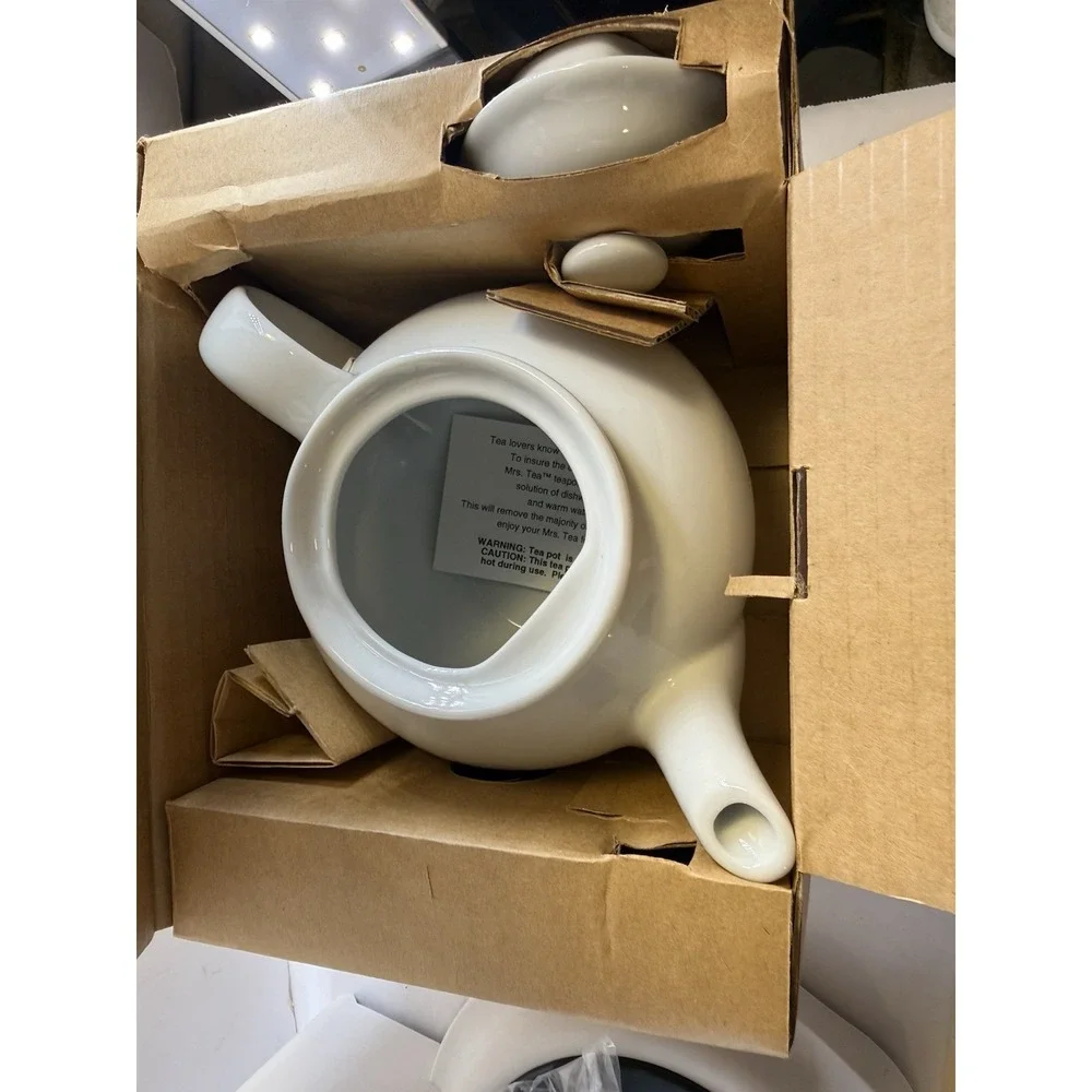 Mrs Tea by Mr Coffee - Hot Tea Maker 6 Cup Ceramic Pot White Vintage Open Box